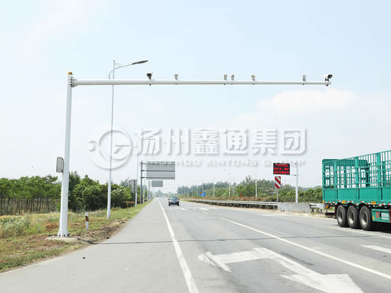 DJG-002，電子警察桿，闖紅燈抓拍桿