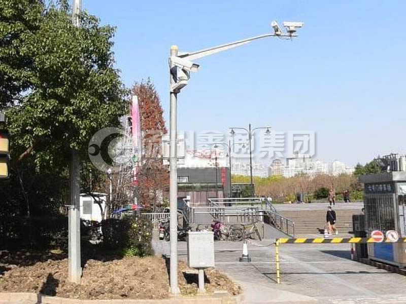 DJG-024，電子警察桿，治安監(jiān)控桿